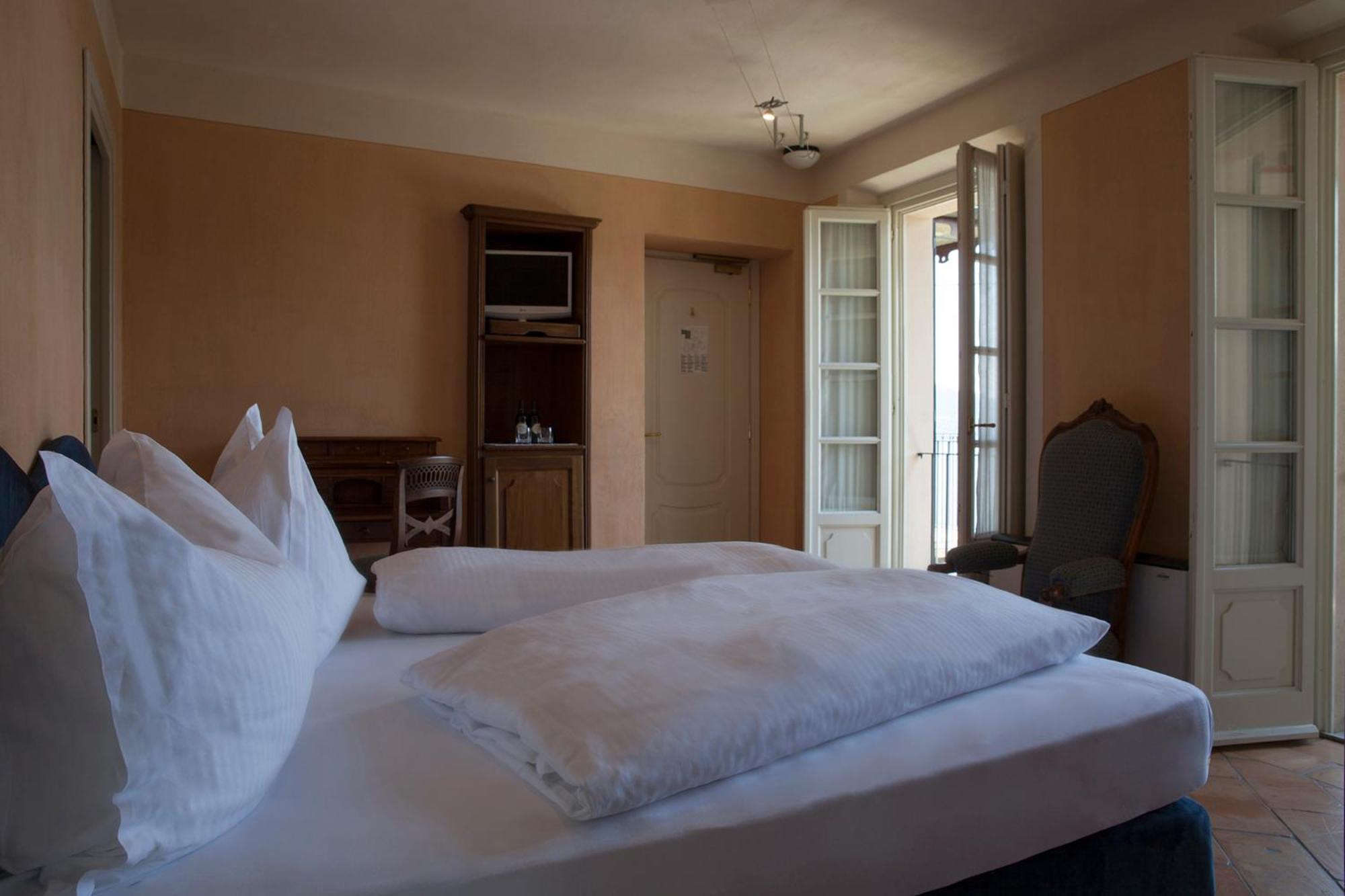 Relais Villa Margherita Oggebbio Exterior photo