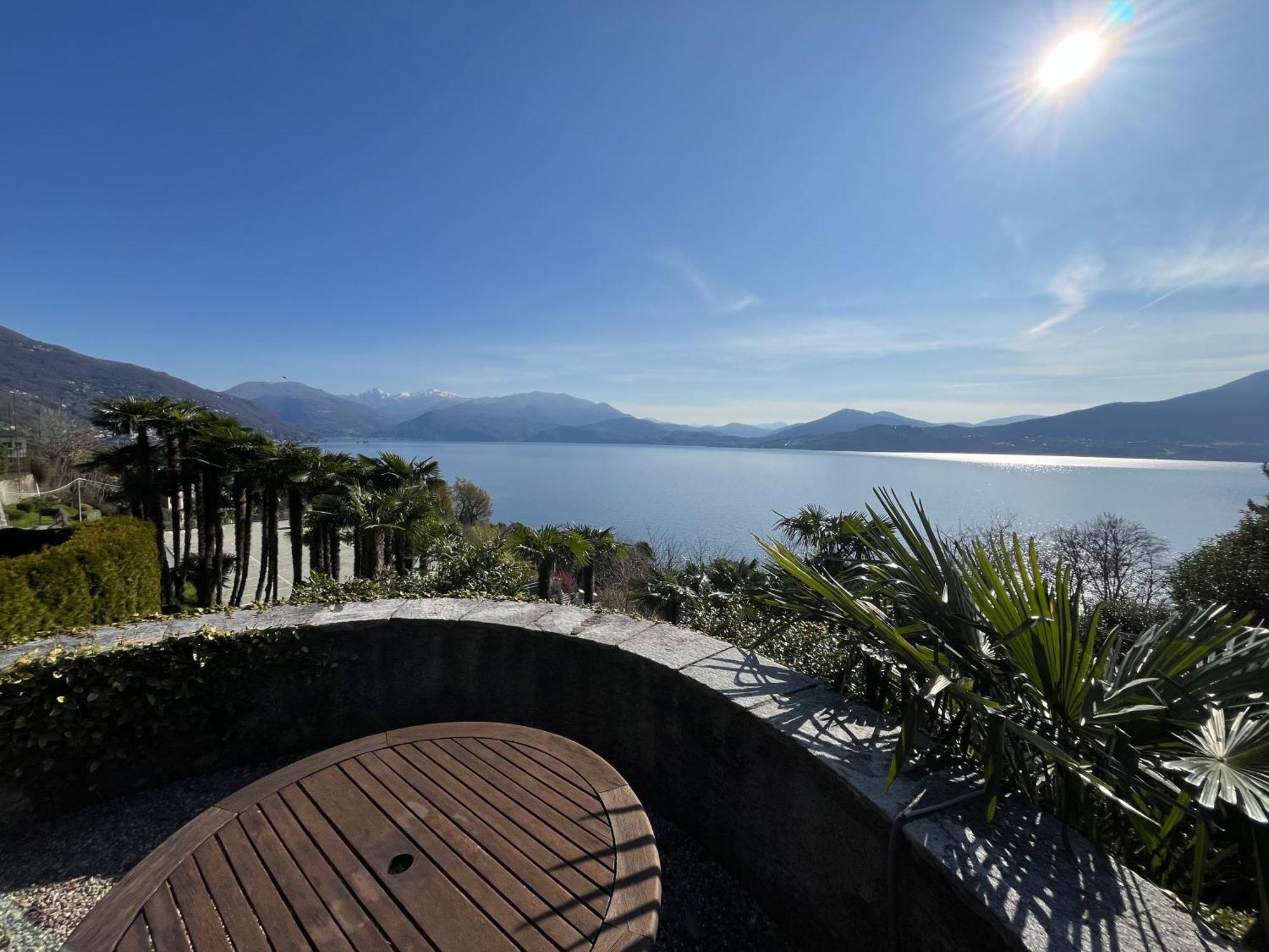 Relais Villa Margherita Oggebbio Exterior photo